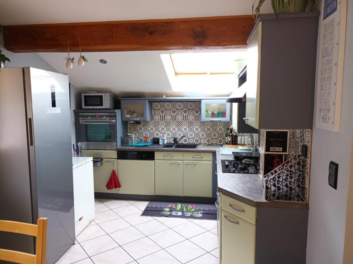 Au Pied Des Montagnes. Appartement Saint-Jean-de-Maurienne Buitenkant foto