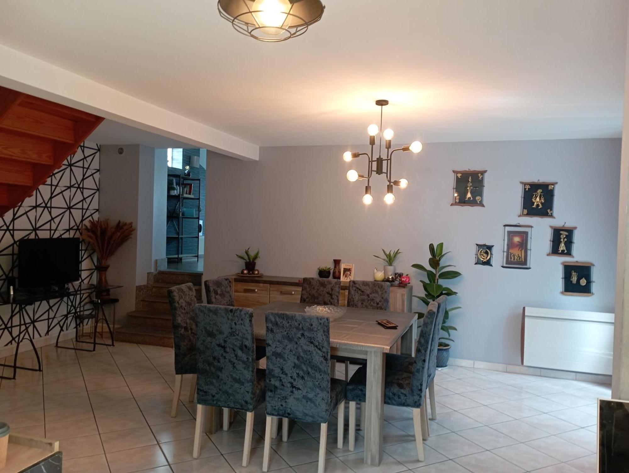 Au Pied Des Montagnes. Appartement Saint-Jean-de-Maurienne Buitenkant foto